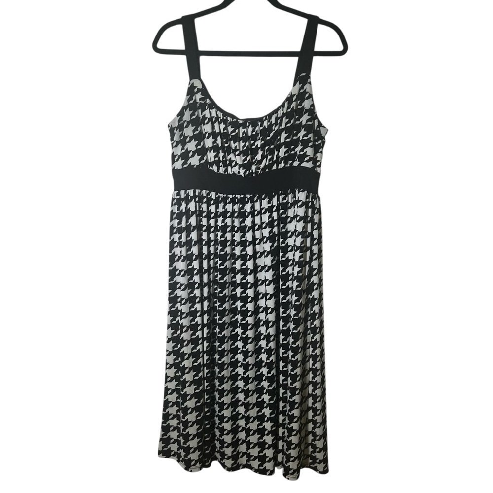 Tiana B Black and White Houndstooth Print Sleeveless Dress Large